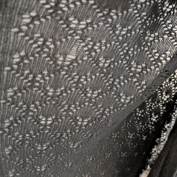 Elegant Black Open-Front Sweater ā US M | Rickiās - Picture 4 of 6